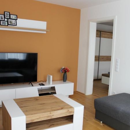 Spacious, Modern 1-Bdrm Apt Near Vic & Austria Ctr Lägenhet Wien Exteriör bild
